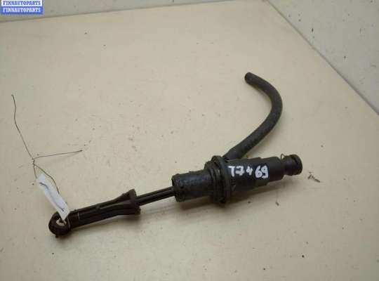 Цилиндр сцепления главный