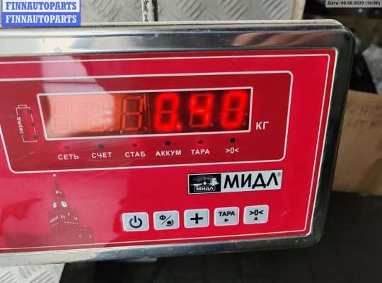 купить Молдинг двери задней левой на Mercedes W124 (1985-1995)