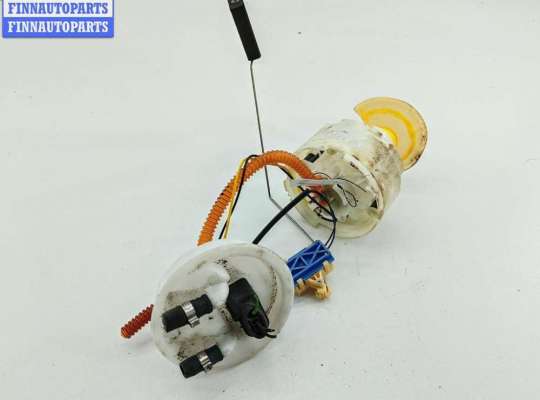 купить Насос топливный на Volkswagen Passat B5