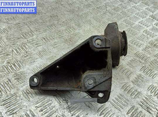 купить Кронштейн КПП опорный на Volkswagen Passat B5+ (GP)