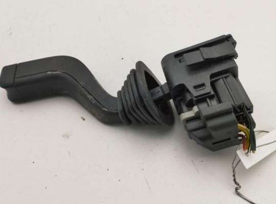 Переключатель поворотов OP2428026 на Opel Astra G (1998-2004)