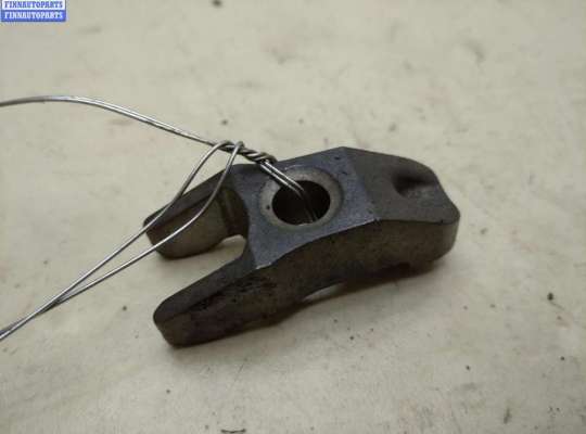 купить Скоба (кронштейн) крепления форсунки на Volkswagen LT (1996-2006)