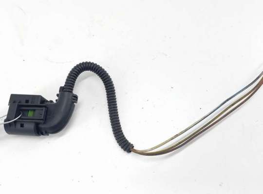 купить Разъем (фишка) проводки на BMW 3 E90/E91/E92/E93 (2005-2013)