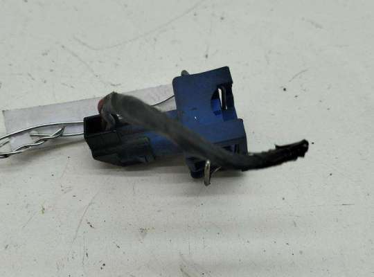 Разъем (фишка) проводки VG2261853 на Volkswagen Passat B4