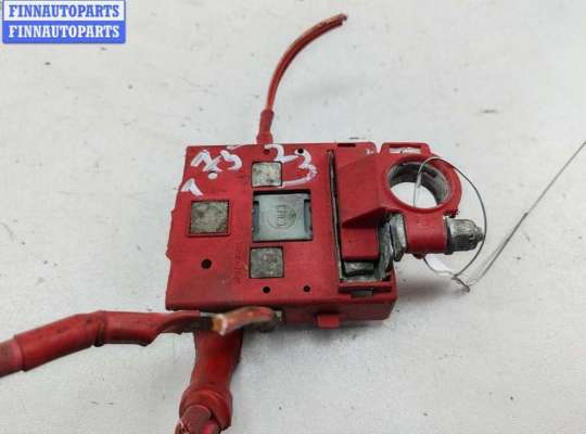 Блок управления аккумулятором RN1570713 на Renault Scenic II (2003-2009)