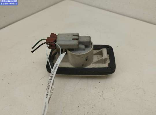 купить Повторитель поворота правый на Nissan X-Trail (2001-2007) T30