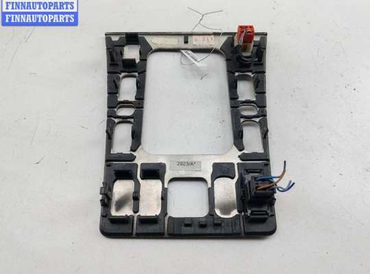 купить Рамка (накладка) рычага КПП на Mercedes E-Class W210 (1995-2002)