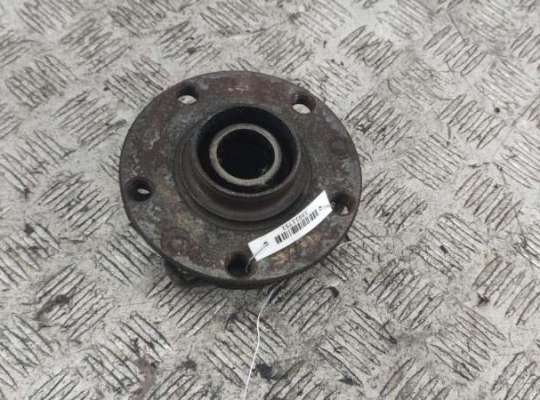 купить Ступица передняя правая на Audi A6 C5 (1997-2005)