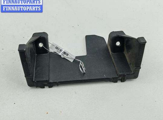 Кронштейн крепления AU1721714 на Audi 80 B4 (1991-1996)