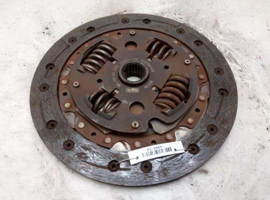 Диск сцепления MZ570165 на Mazda 5