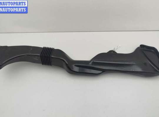 Воздуховод AU1728255 на Audi A8 D2 (1994-2002)