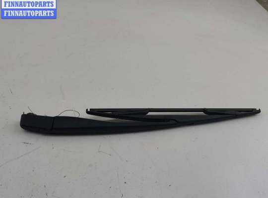 Поводок дворника на Opel Zafira B