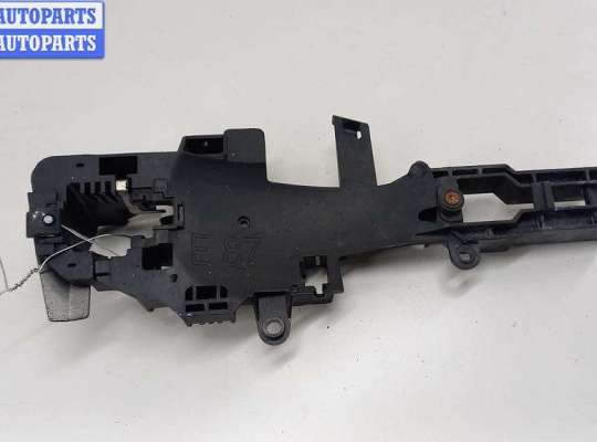 купить Корпус (держатель) ручки двери передней правой на BMW 1 E81/E87 (2004-2012)