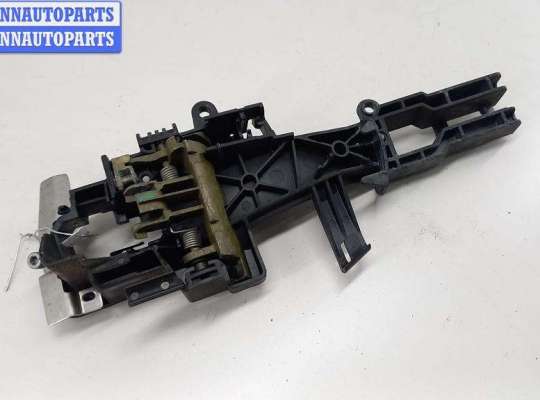 купить Корпус (держатель) ручки двери передней правой на BMW 1 E81/E87 (2004-2012)