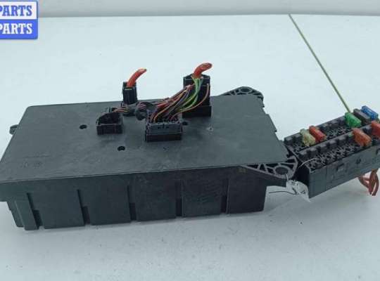 купить Блок предохранителей на Volkswagen Crafter