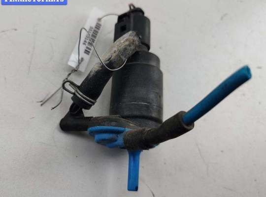 купить Насос (моторчик) омывателя стекла на Mercedes E-Class W210 (1995-2002)