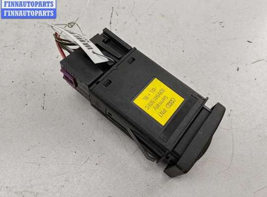 купить Кнопка аварийной сигнализации (аварийки) на Audi A4 B5 (1994-2001)