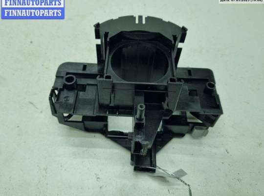 Кронштейн крепления VG2295166 на Volkswagen Golf-5