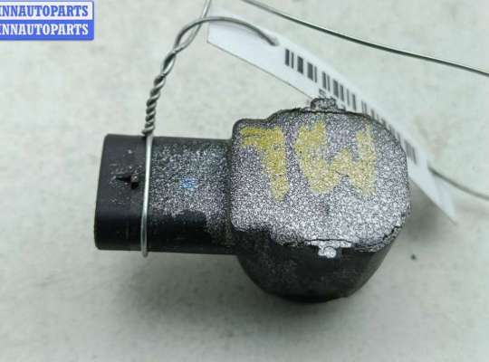 Датчик парктроника на Volkswagen Passat B6 (3C)