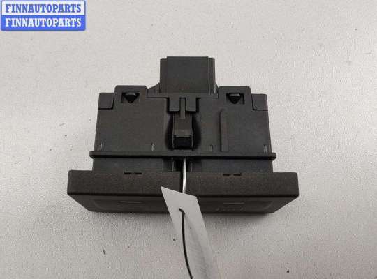 купить Кнопка обогрева заднего стекла на Ford Fusion