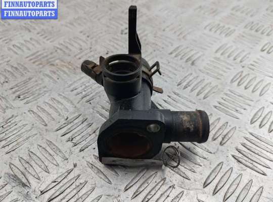 купить Фланец (тройник) системы охлаждения на Volkswagen Passat B3