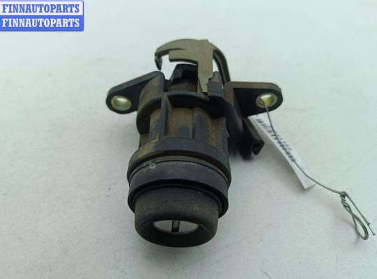 купить Кнопка открывания багажника на Volkswagen Passat B4