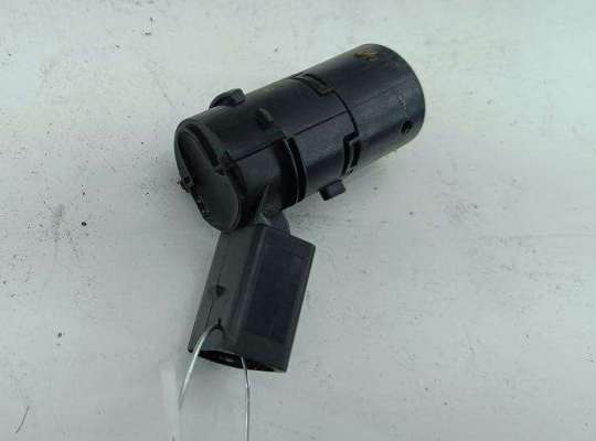 купить Датчик парковки (парктроник) задний на Audi A4 B7 (2004-2008)