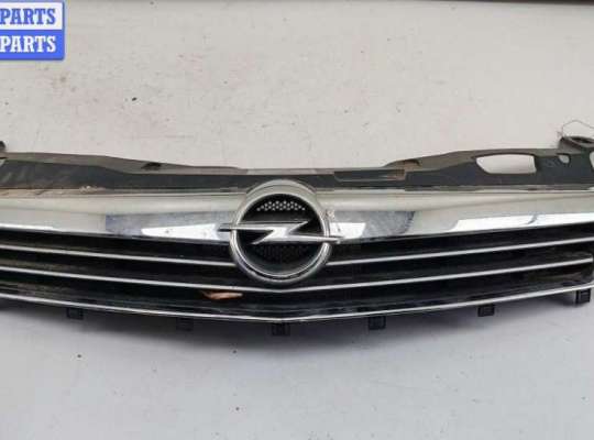 Решетка радиатора OP2431711 на Opel Astra H (2004-2009)