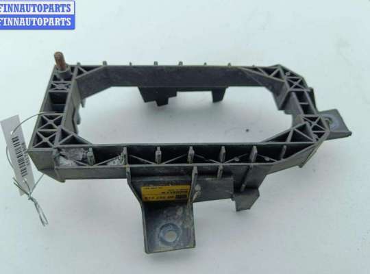 купить Рамка фары противотуманной левой на Opel Omega B (1994-2003)