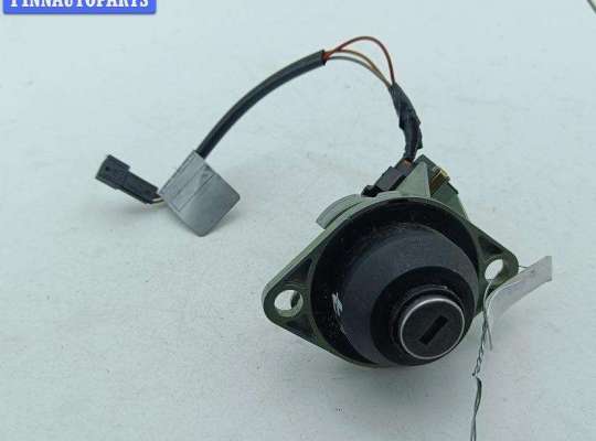 купить Личинка замка багажника на BMW 5 E39 (1995-2003)