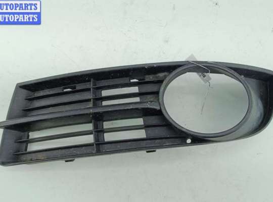 купить Рамка фары противотуманной левой на Volkswagen Caddy (2004-2010)