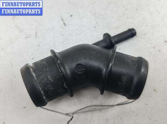 купить Фланец (тройник) системы охлаждения на Volkswagen Golf-4