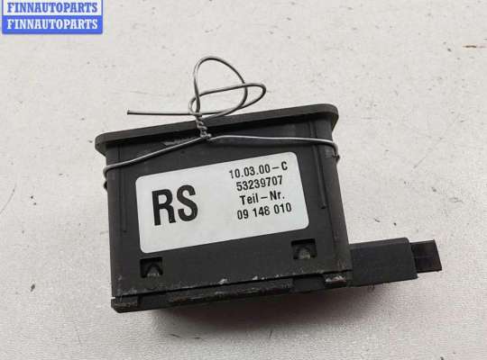 купить Кнопка стеклоподъемника заднего правого на Opel Omega B (1994-2003)