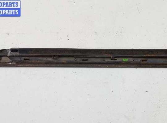 купить Молдинг двери задней правой на Audi A4 B6 (2001-2004)