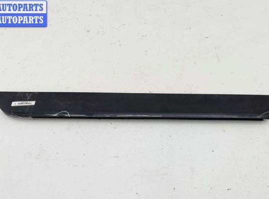 Молдинг двери задней правой AU1717794 на Audi A4 B6 (2001-2004)