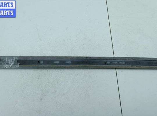 купить Молдинг двери задней левой на Audi A4 B6 (2001-2004)