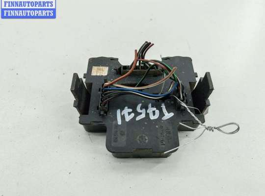 Плата фонаря заднего правого VG2705151 на Volkswagen Transporter T4