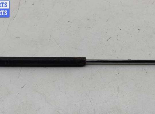 купить Амортизатор стекла багажника на Kia Sorento (2002-2009)