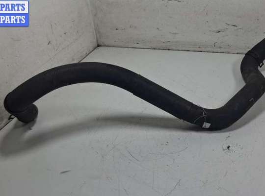 купить Патрубок радиатора на Volkswagen Golf-4