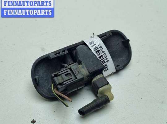 купить Форсунка омывателя на Volkswagen Passat B6