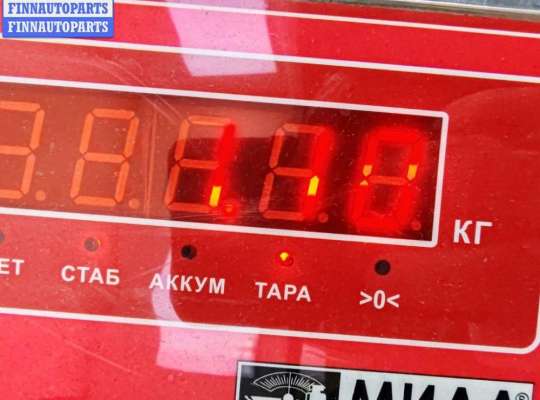 купить Петля двери передней правой на Volkswagen Golf-6