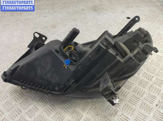 купить Фара правая на Opel Zafira B (2004-2014)