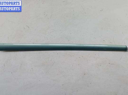 купить Молдинг двери передней правой на Peugeot 307