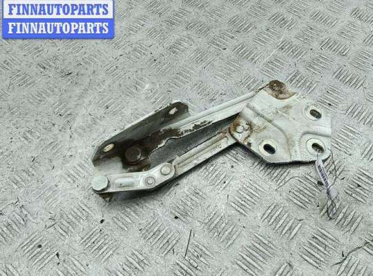 Петля капота на Volkswagen Caddy III (2K)