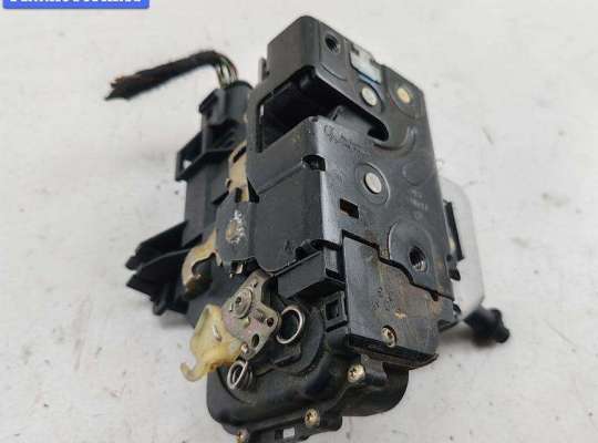 купить Замок двери передней левой на Audi A6 C5 (1997-2005)