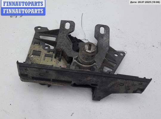 купить Кнопка открывания багажника на Volkswagen Passat B5