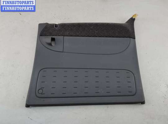 купить Обшивка двери задней правой (дверная карта) на Chrysler Voyager (1996-2000)