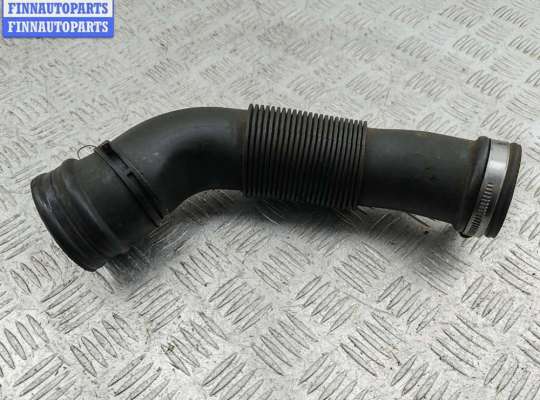 купить Патрубок воздушного фильтра на Volkswagen Passat B5+ (GP)
