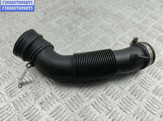 купить Патрубок воздушного фильтра на Volkswagen Passat B5+ (GP)