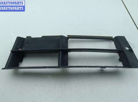 купить Решётка (заглушка) в бампер на BMW 5 E39 (1995-2003)